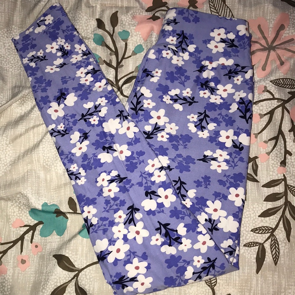 lularoe purple floral leggings